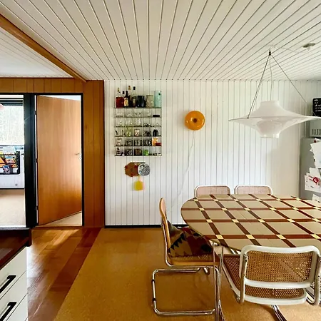 70s Wooden House On Large Natural Plot Hébergement de vacances