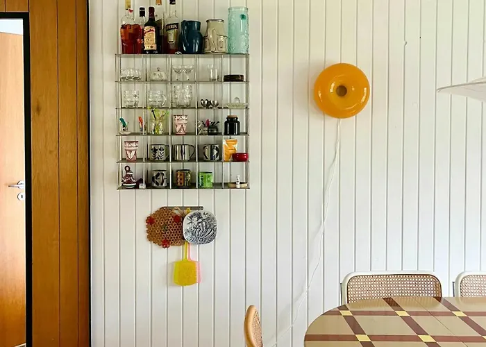 Prázdninový dům 70s Wooden House On Large Natural Plot