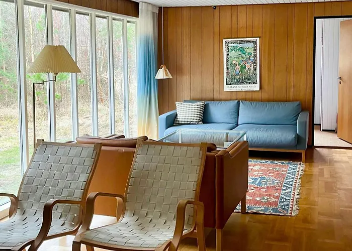 70s Wooden House On Large Natural Plot Højby